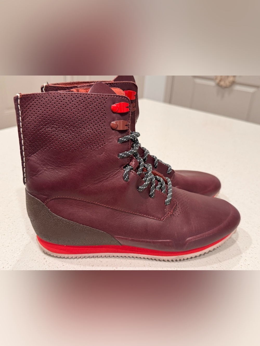 Nike Sunburst III NSW NRG High Top Leather Boots Burgundy Red Women's 7